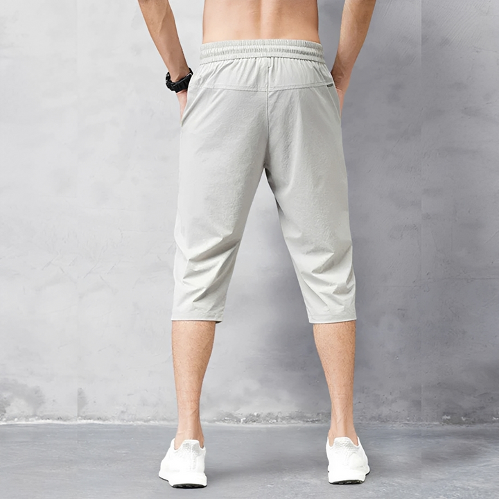 Bermuda masculina com stretch, design moderno e confortável. Essencial para o look casual de verão e dias quentes.