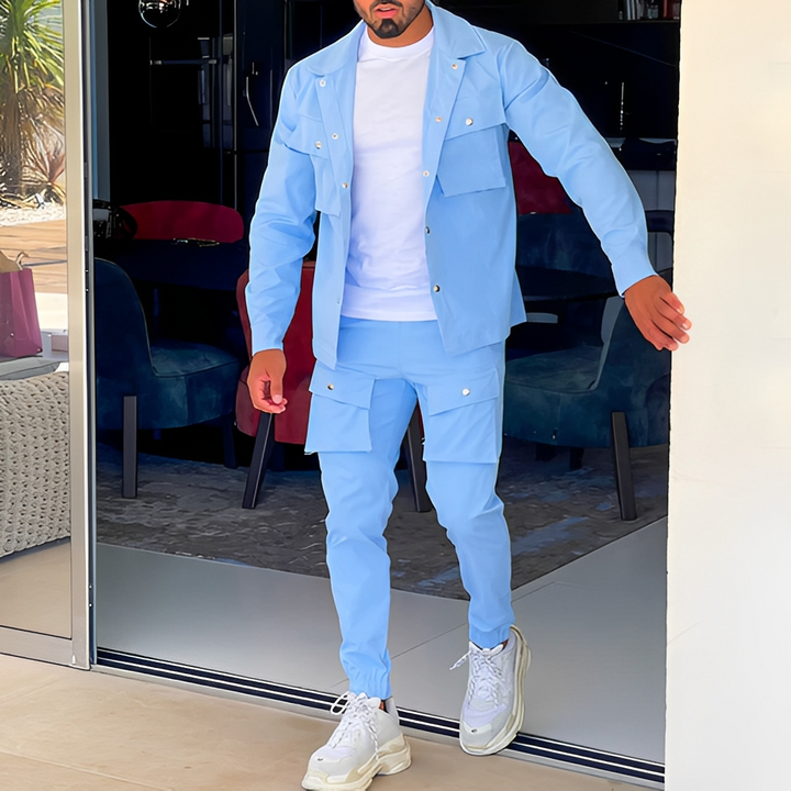 Conjunto cargo masculino moderno de duas peças, ideal para estilo urbano e casual.