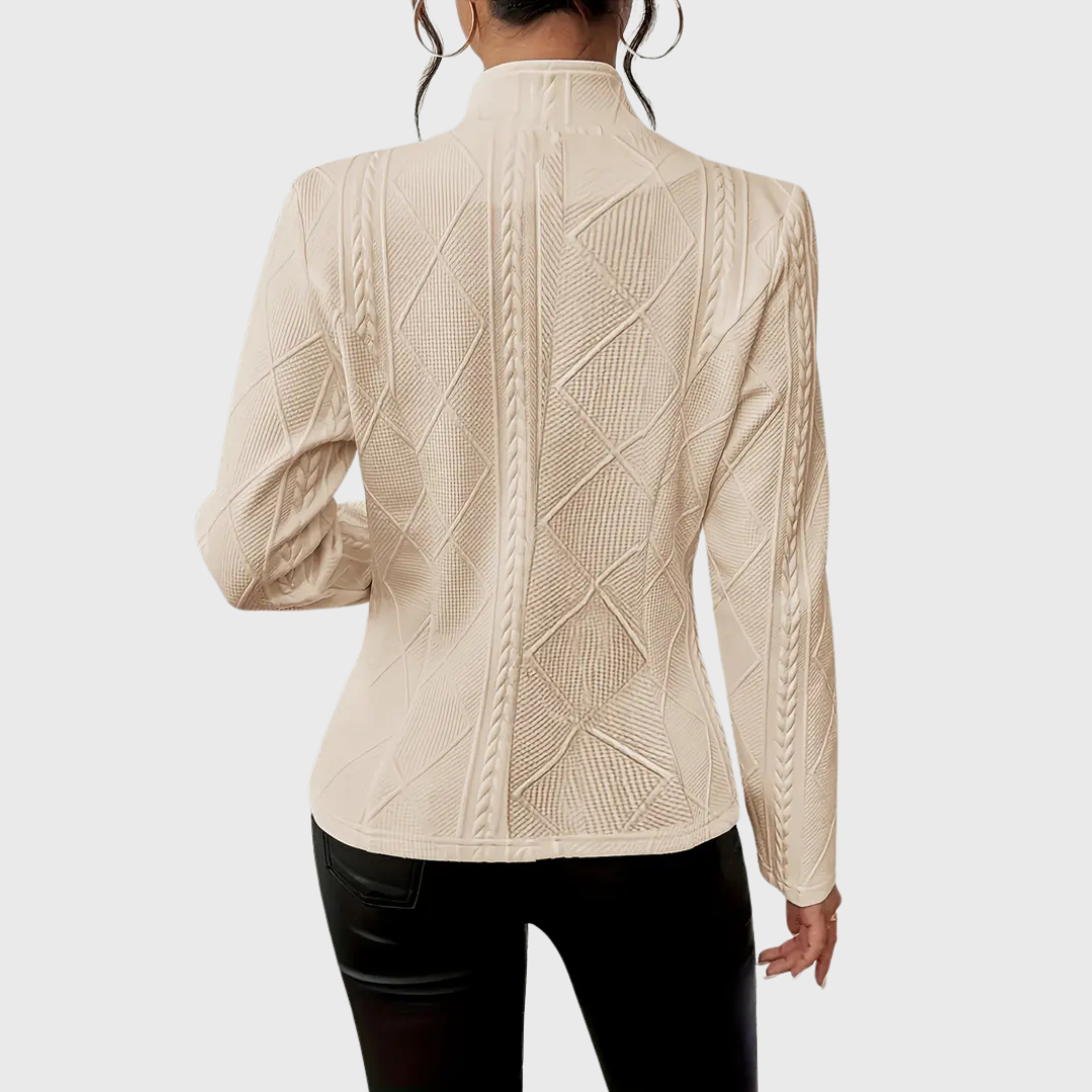 Blazer feminino Rita versátil para o outono, ideal para looks casuais e elegantes no dia a dia ou trabalho.