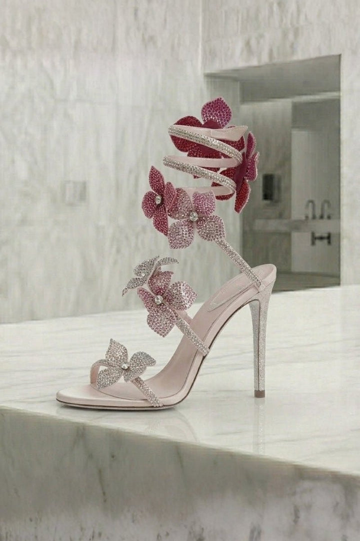 Sapatos elegantes para dança latina feminina, salto alto, laço. Perfeitos para qualquer evento.