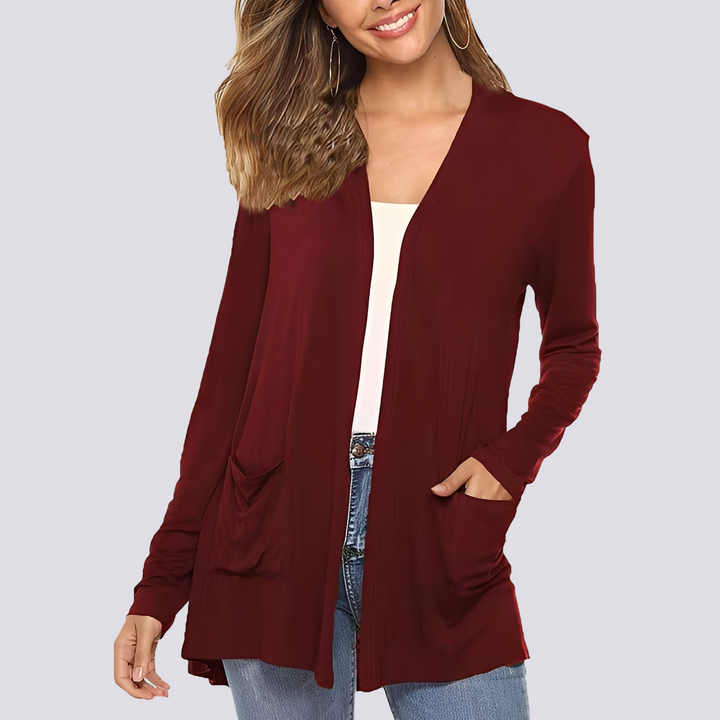 Modelo de jaqueta feminina casual com mangas longas, perfeita para outono/primavera. Estilo e conforto diário.
