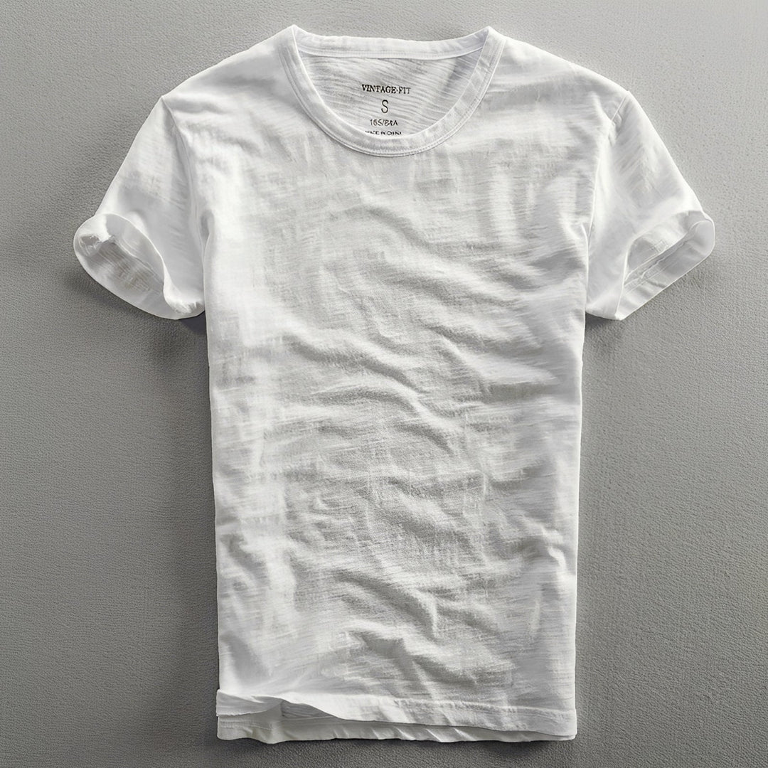 Camiseta masculina clássica vintage, tecido macio, cores desbotadas, casual e confortável.