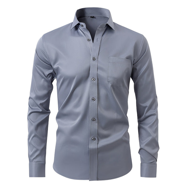 Moda masculina: polo sem vincos, peça versátil e elegante para um look moderno e confortável.