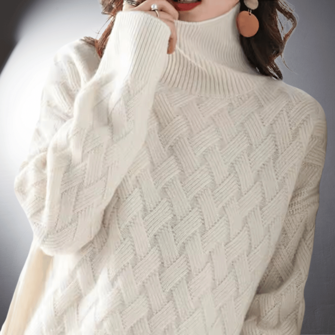 Suéter feminino oversized e aconchegante em malha macia, perfeito para o conforto diário no inverno.
