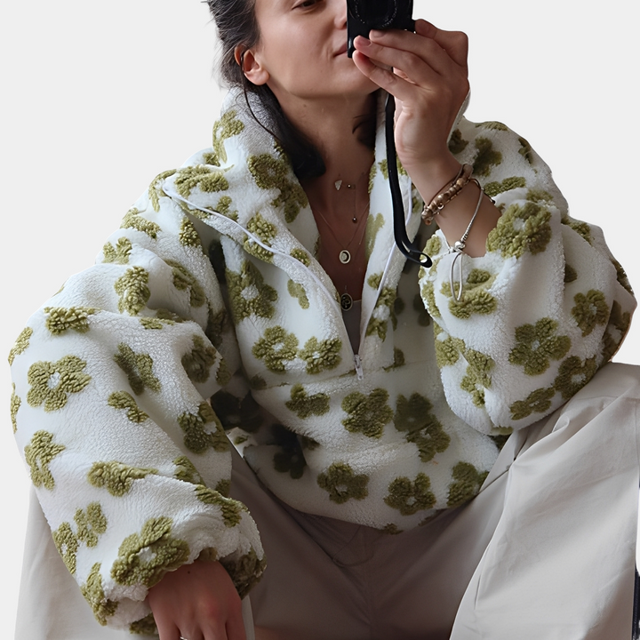Pulôver feminino sherpa floral aconchegante para inverno. Estilo elegante e casual de moda.