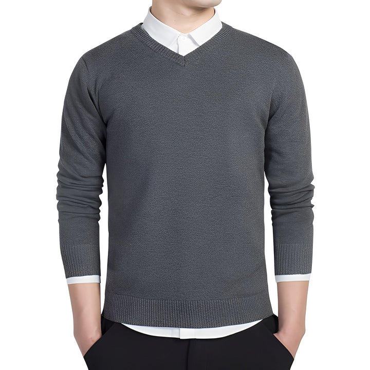 Suéter masculino de inverno, aconchegante e com decote V. Conforto e estilo para moda masculina.
