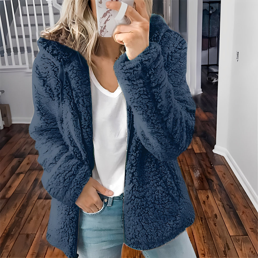 Casaco feminino com capuz para outono/inverno, agasalho perfeito para dias frios e estilo casual.
