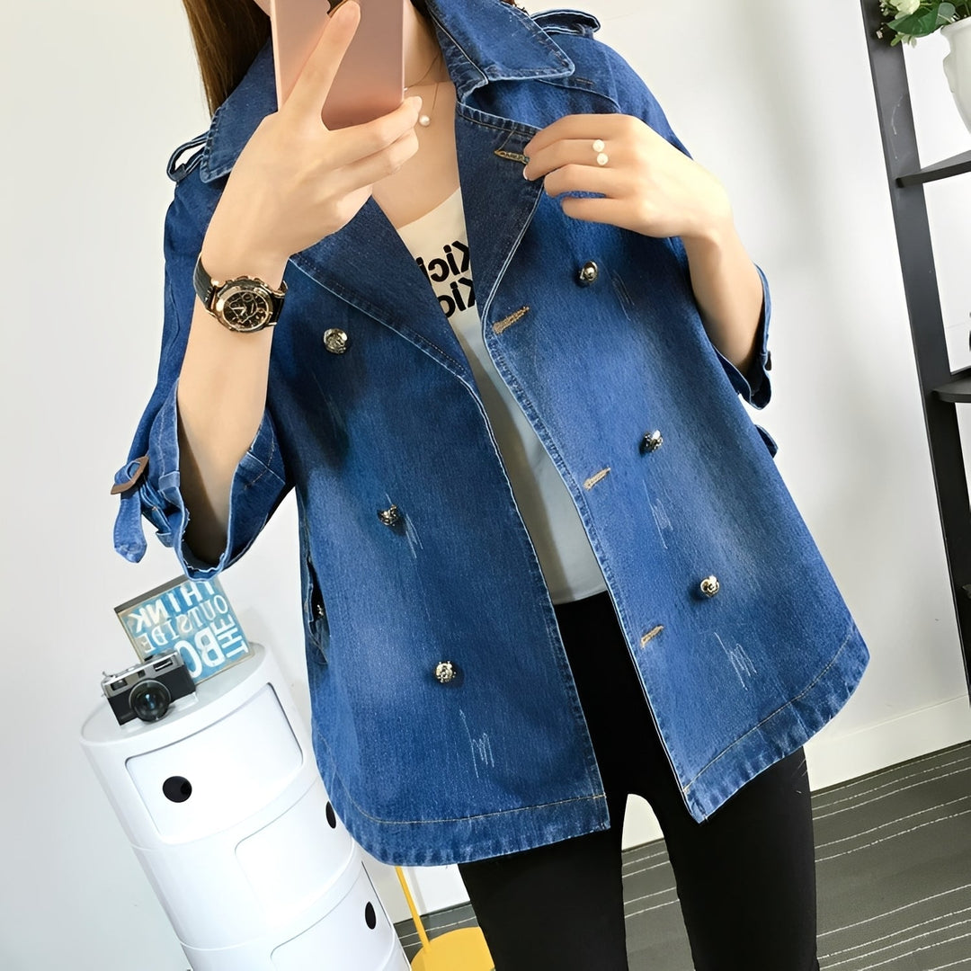 Jaqueta jeans feminina estilosa para um look casual versátil, perfeita para o dia a dia e outono.