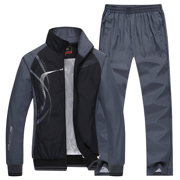 Conjunto casual masculino Lawrence em cor sólida, ideal para relaxar com estilo e conforto no inverno.