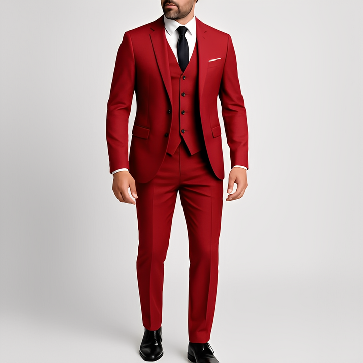 Homem vestindo terno masculino formal slim fit 3 peças. Elegância e sofisticação para noivos e eventos.