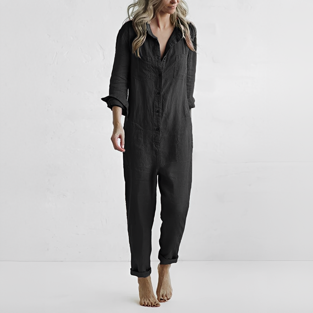 Macacão feminino de verão com manga longa, combinando conforto e um estilo moderno e elegante. Roupa casual e versátil.