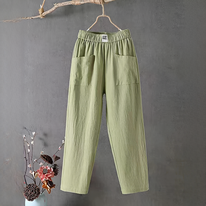 Calças femininas de verão Sienna. Modelo solto e casual que oferece máximo conforto para o dia a dia.