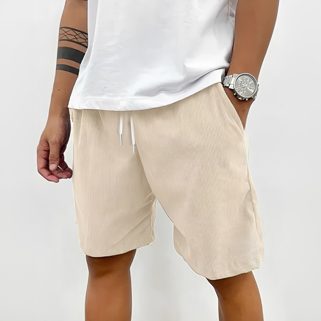 Shorts masculino leve para verão, ideal para praia e lazer. Conforto diário.