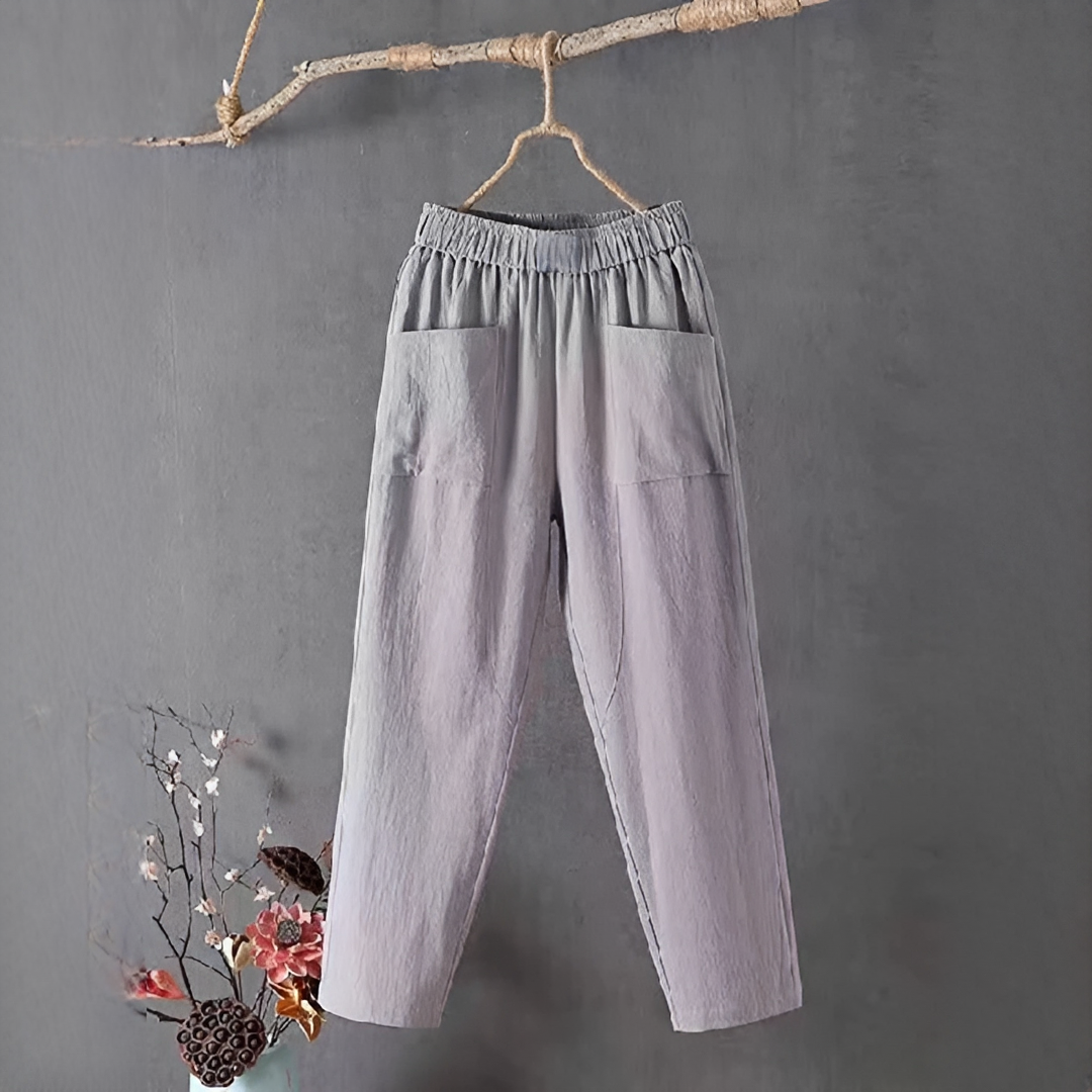 Calça de verão feminina, design elegante e descontraído, garantindo conforto e estilo para o dia a dia.
