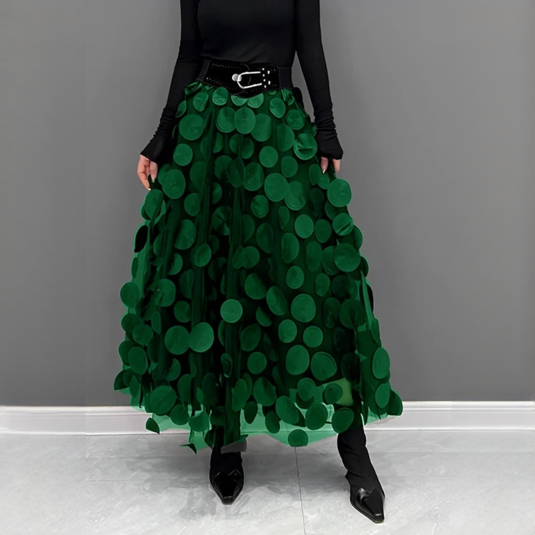 Moda feminina: saia elegante de cintura alta com design atemporal, essencial no guarda-roupa.