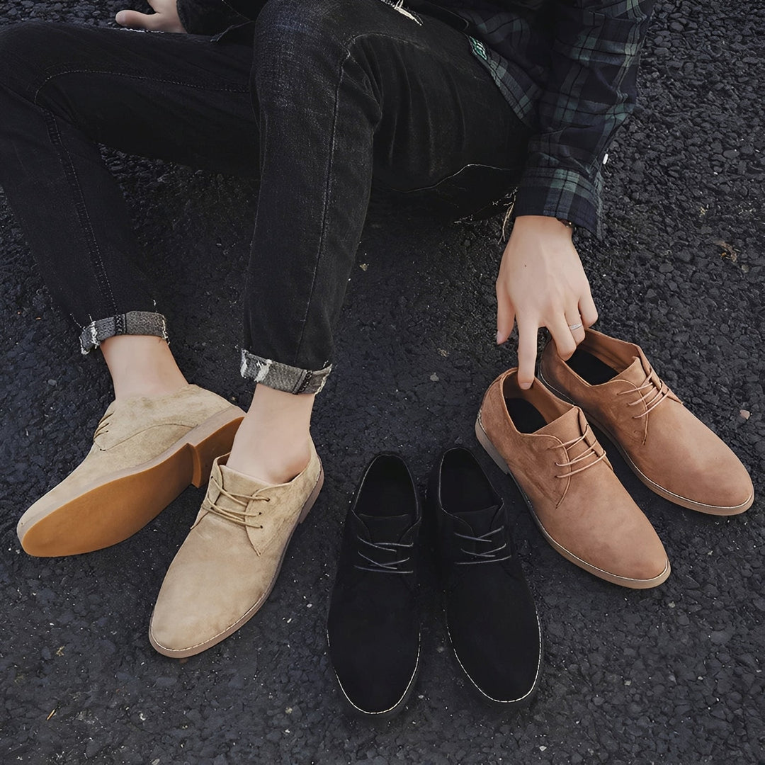 Sapatos masculinos vintage clássicos marrom, calçado elegante para estilo formal e conforto diário.
