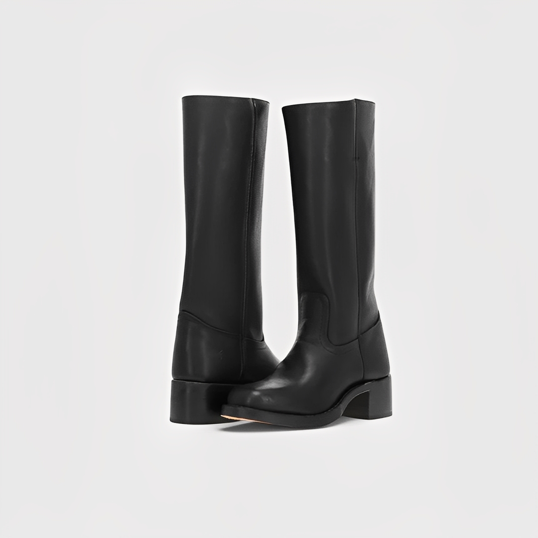 Botas femininas de salto alto em cores variadas. Elegância e conforto clássico para moda inverno versátil.