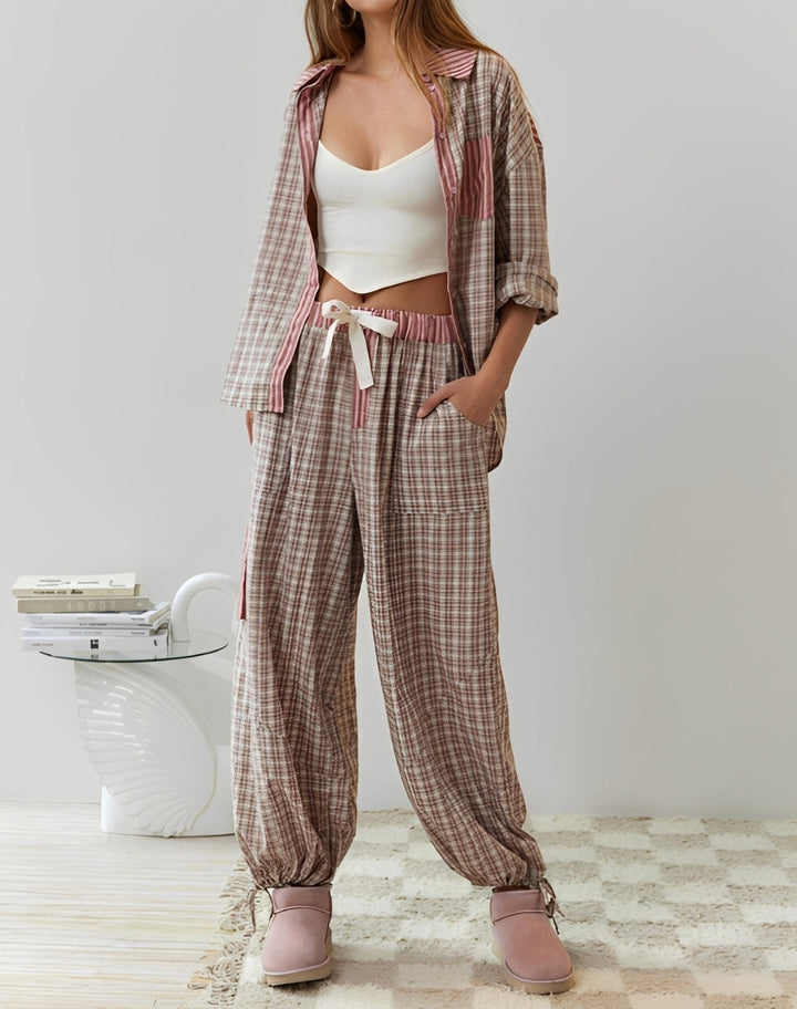 Roupa de dormir feminina casual para verão. Pijama macio e solto, proporcionando conforto e relaxamento para dormir.