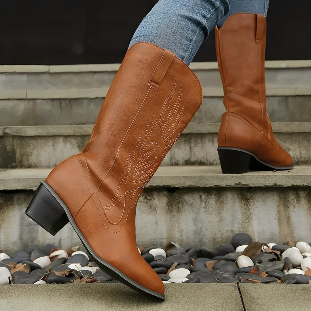 Botas femininas Célestene, ideais para o inverno e outono. Conforto diário e estilo versátil para a moda feminina.