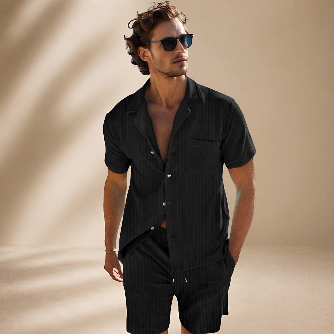 Conjunto masculino de verão, shorts e camiseta, tendência da moda casual. Garante estilo e conforto para seus looks. pt.