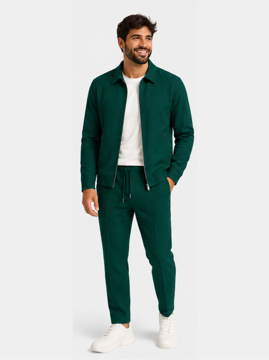 Conjunto masculino slim em algodão e elastano, oferecendo caimento perfeito e liberdade de movimento.