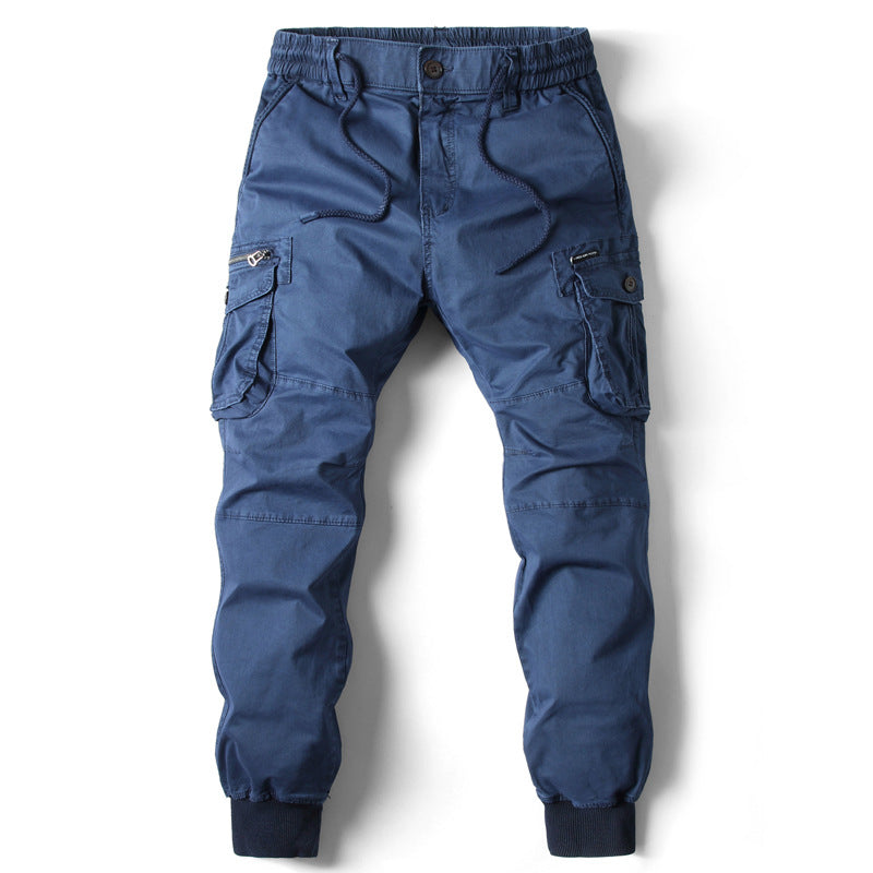 Calça masculina jogger cargo, essencial para o guarda-roupa, oferecendo conforto e estilo urbano sem esforço.