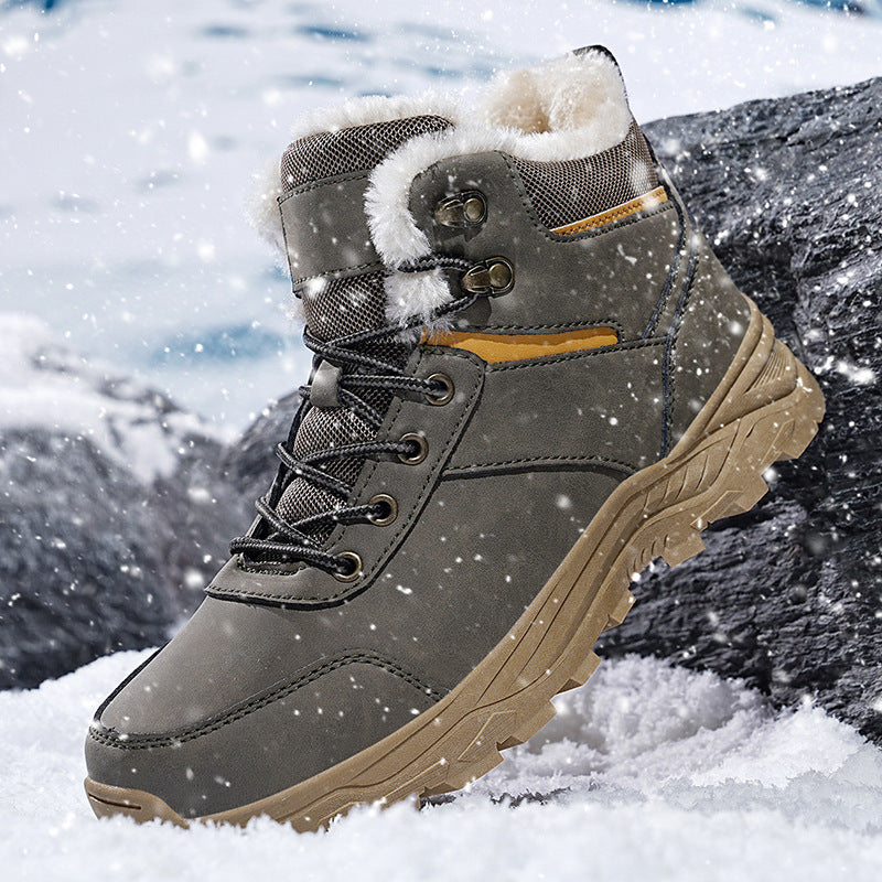 Botas de inverno masculinas, resistentes ao frio, com sola antiderrapante para segurança e conforto em qualquer terreno.