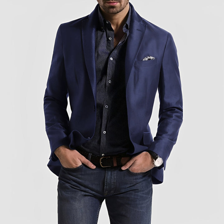 Blazer masculino elegante para negócios ou eventos formais, disponível em várias cores e tamanhos grandes.