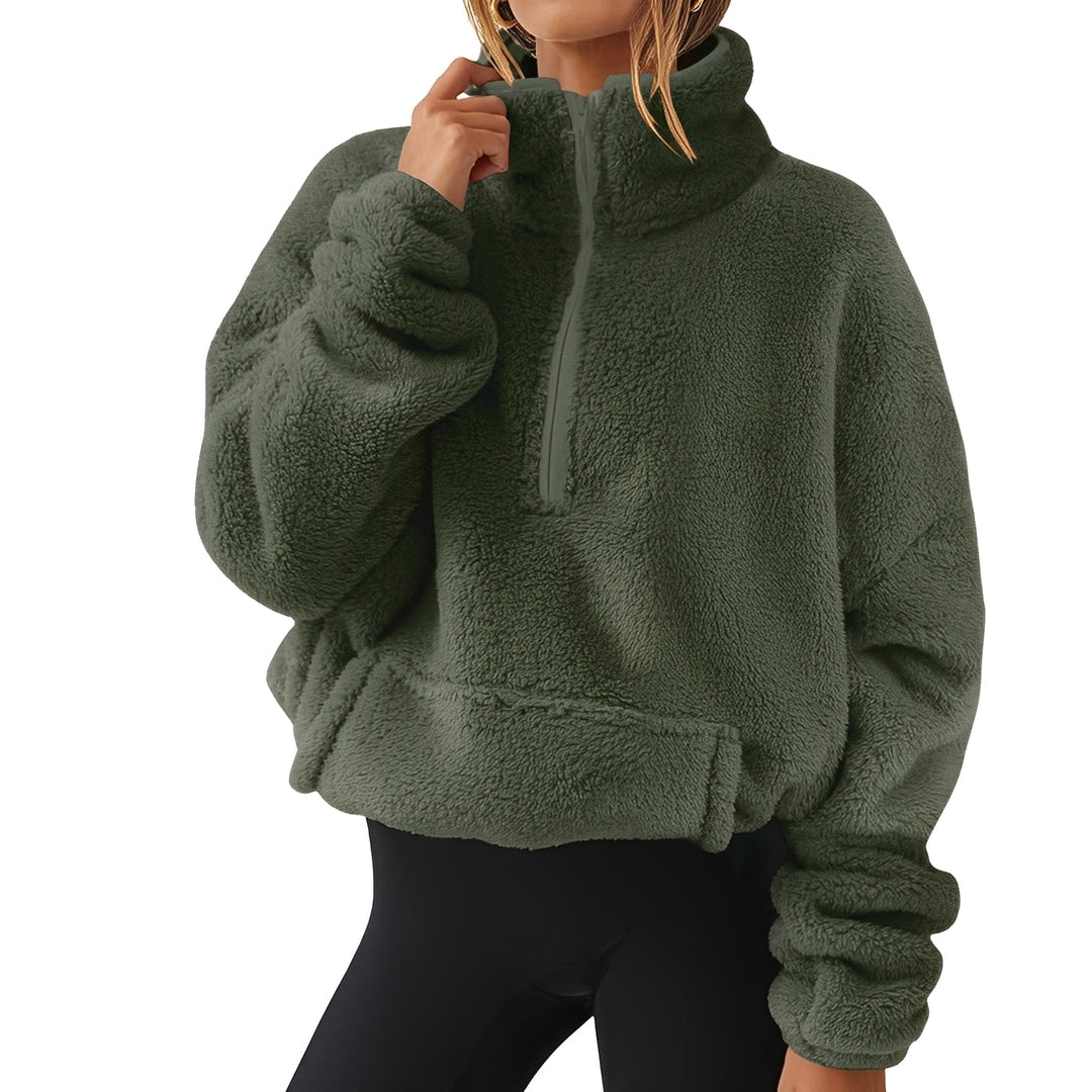 Pulôver feminino com meio fecho, agasalho quente e macio para dias frios de inverno.