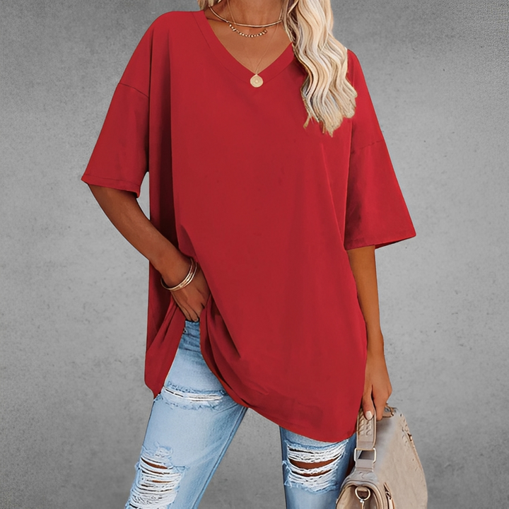 Moda feminina: top casual com decote V. Blusa versátil e confortável, ideal para o verão.