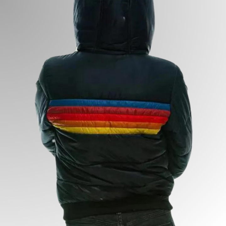 Capa de chuva feminina impermeável e moderna. Ideal para proteger-se com estilo nos dias chuvosos de outono.