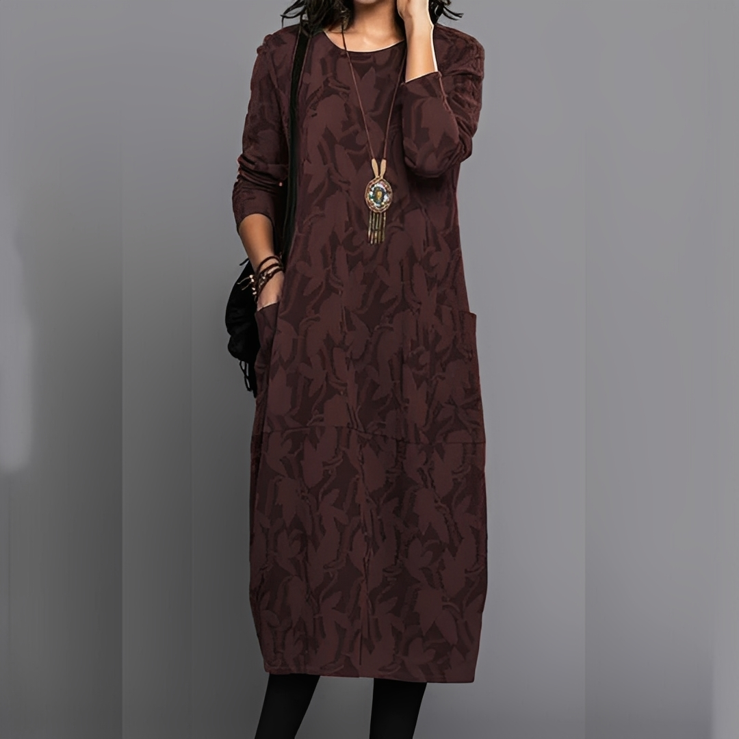 Vestido feminino de inverno com gola redonda. Midi casual ideal para moda inverno, conforto e estilo.