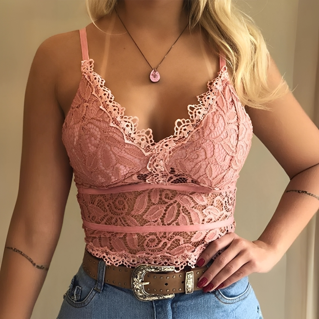 Blusa top feminino para o verão, oferecendo máximo conforto e estilo para o dia a dia. Peça leve e versátil.
