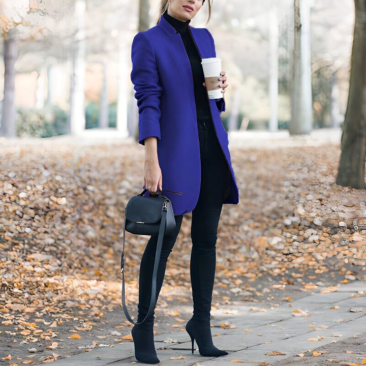 Blazer feminino elegante Jazmin para outono e inverno. Roupa confortável para escritório e eventos casuais.