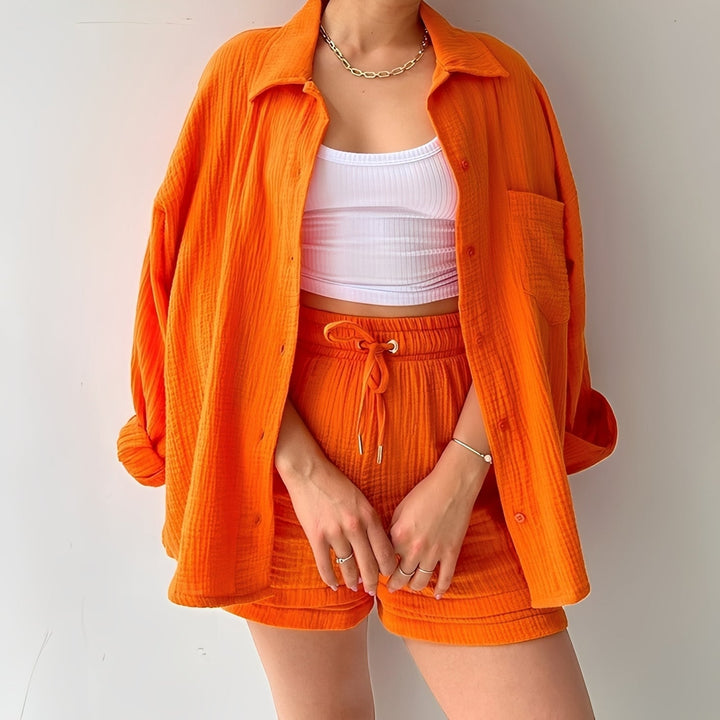 Conjunto feminino casual de verão com lapela e calça cintura alta, ideal para um look elegante e confortável.