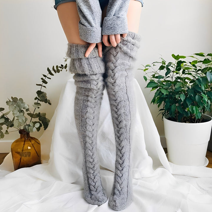 Meias acima do joelho para mulheres, confortáveis e quentes, ideais para o frio do inverno.