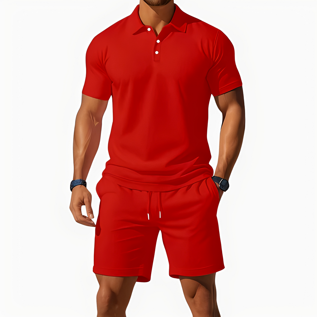 Conjunto masculino moderno com polo de manga curta e short, perfeito para moda verão.