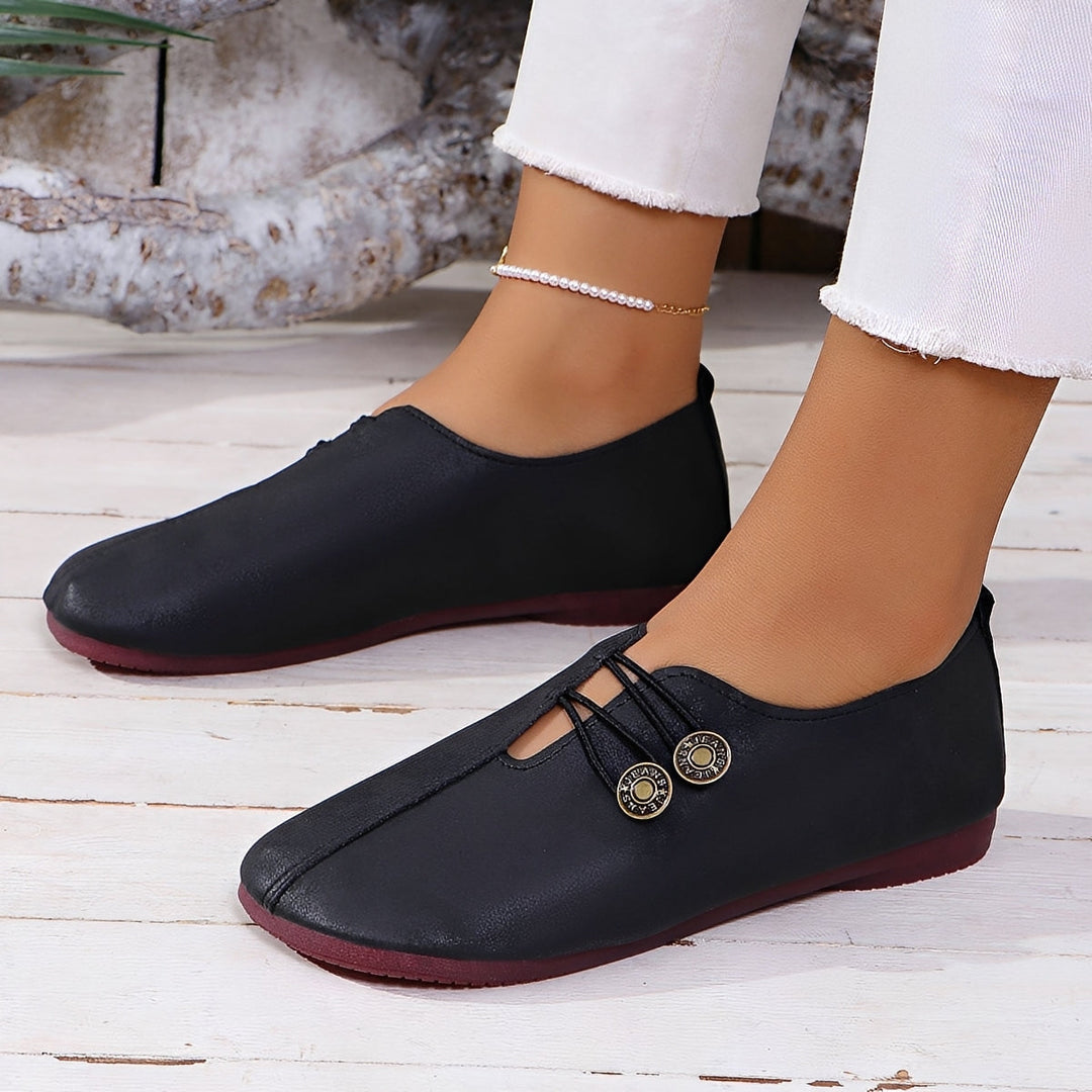 Calçado feminino de verão Emma, leve, flexível e com design confortável para estilo casual.
