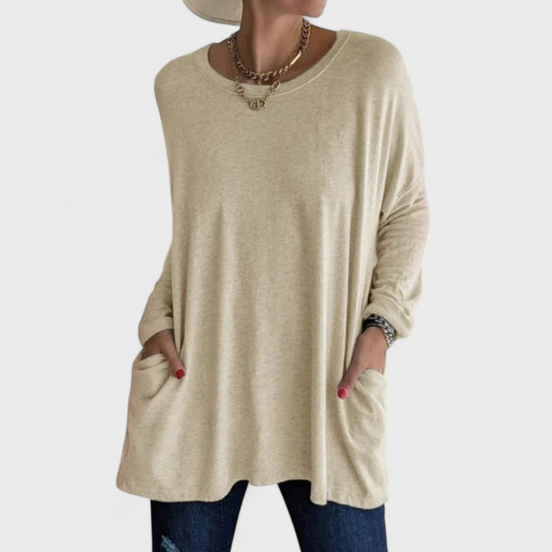 Blusa feminina Moira de manga longa, estilo casual e versátil, perfeita para o dia a dia.