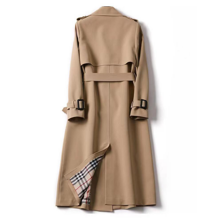 Casaco feminino comprido de estilo clássico em tom neutro, perfeito para moda de outono inverno.
