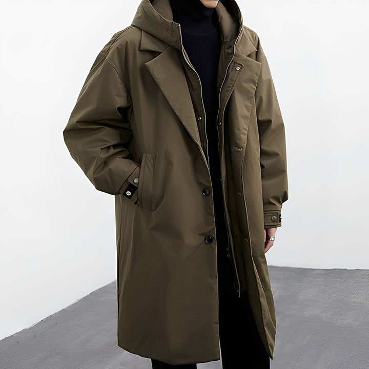 Agasalho masculino Jordon estilo parka, oferece proteção e moda para enfrentar o frio do inverno.