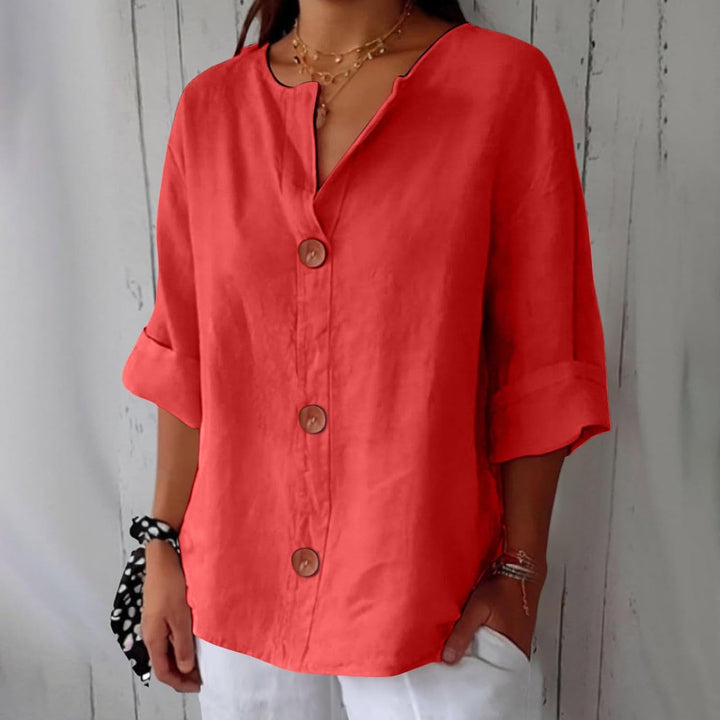 Blusa feminina com caimento leve para verão. Roupa elegante e confortável para primavera, moda casual.