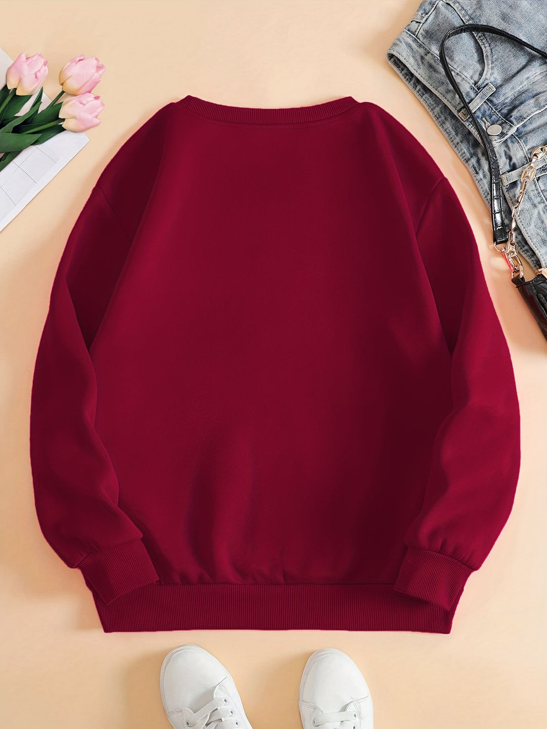 Camisola feminina Amara, corações vibrantes, ideal para um visual moderno, confortável e cheio de estilo.