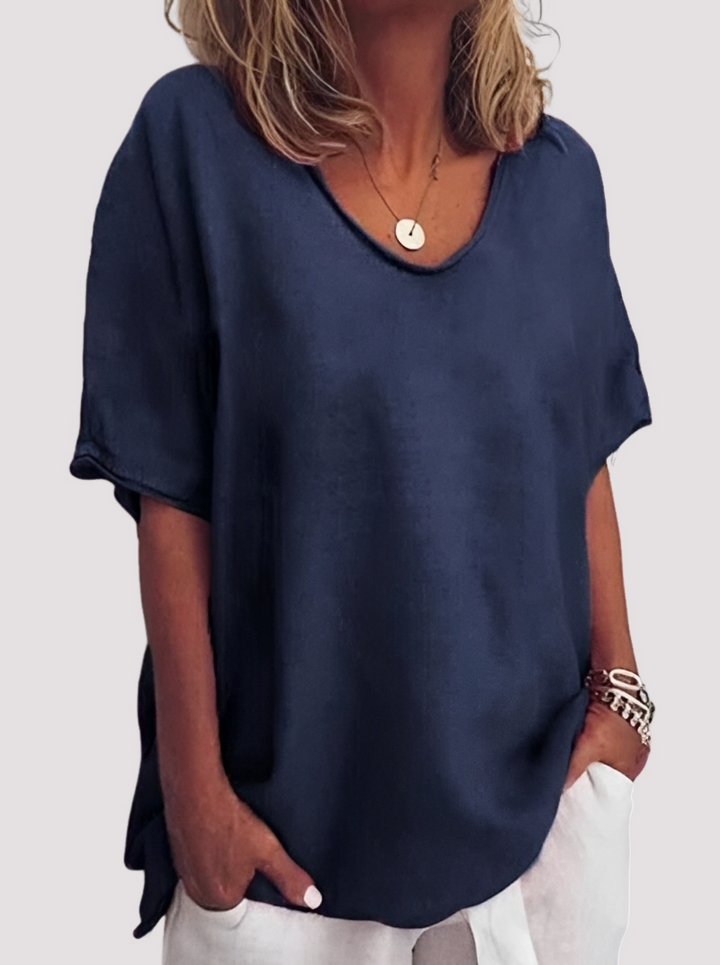 Blusa feminina casual. Peça solta e versátil, garantindo conforto e estilo para o dia a dia e verão.