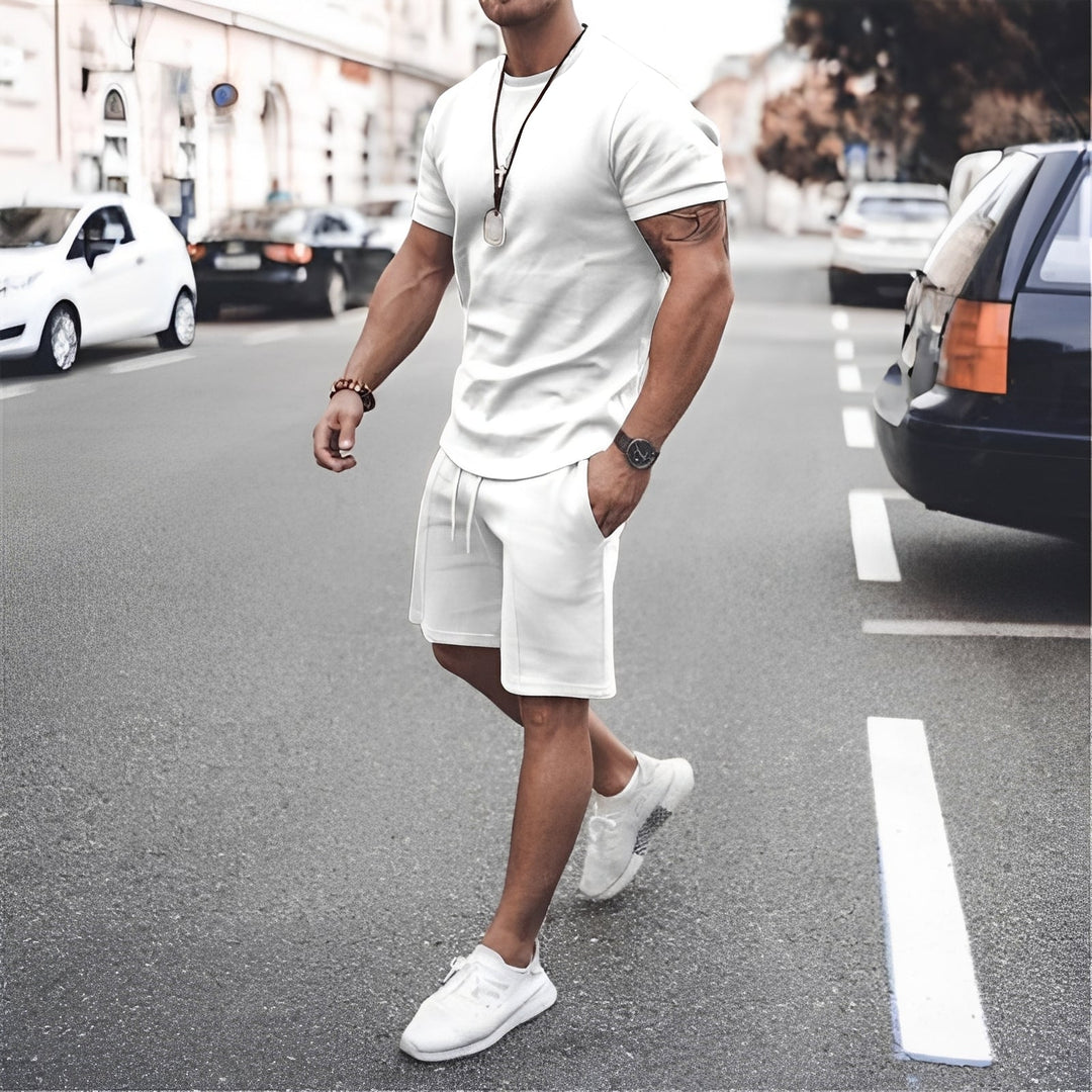 Kit masculino de verão Stevie, conjunto casual ideal para lazer. Estilo relaxado e confortável para o dia a dia.
