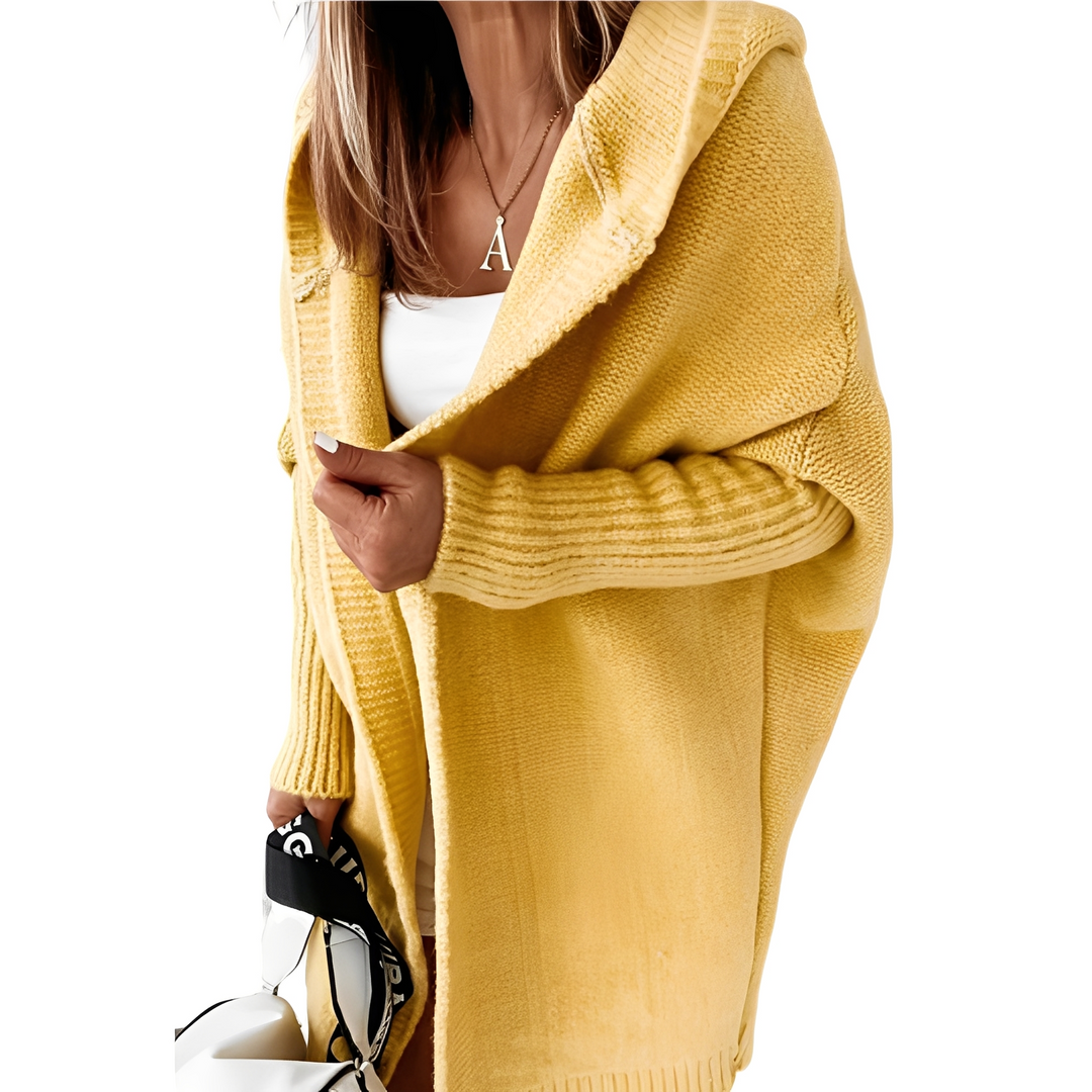 Agasalho feminino aconchegante com capuz. Casaco longo e versátil para dias frios.