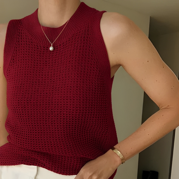 Top feminino leve e fresco, sem mangas, para um verão casual com muito estilo e conforto.
