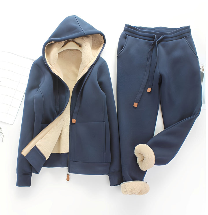 Conjunto feminino de inverno com calça de moletom e blusa, perfeito para dias frios e loungewear. Conforto garantido.