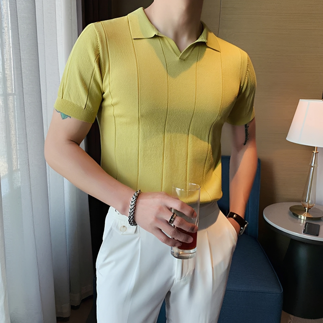 Camisa polo masculina de verão, manga curta, com design clássico para conforto e estilo casual moderno. Roupa versátil.
