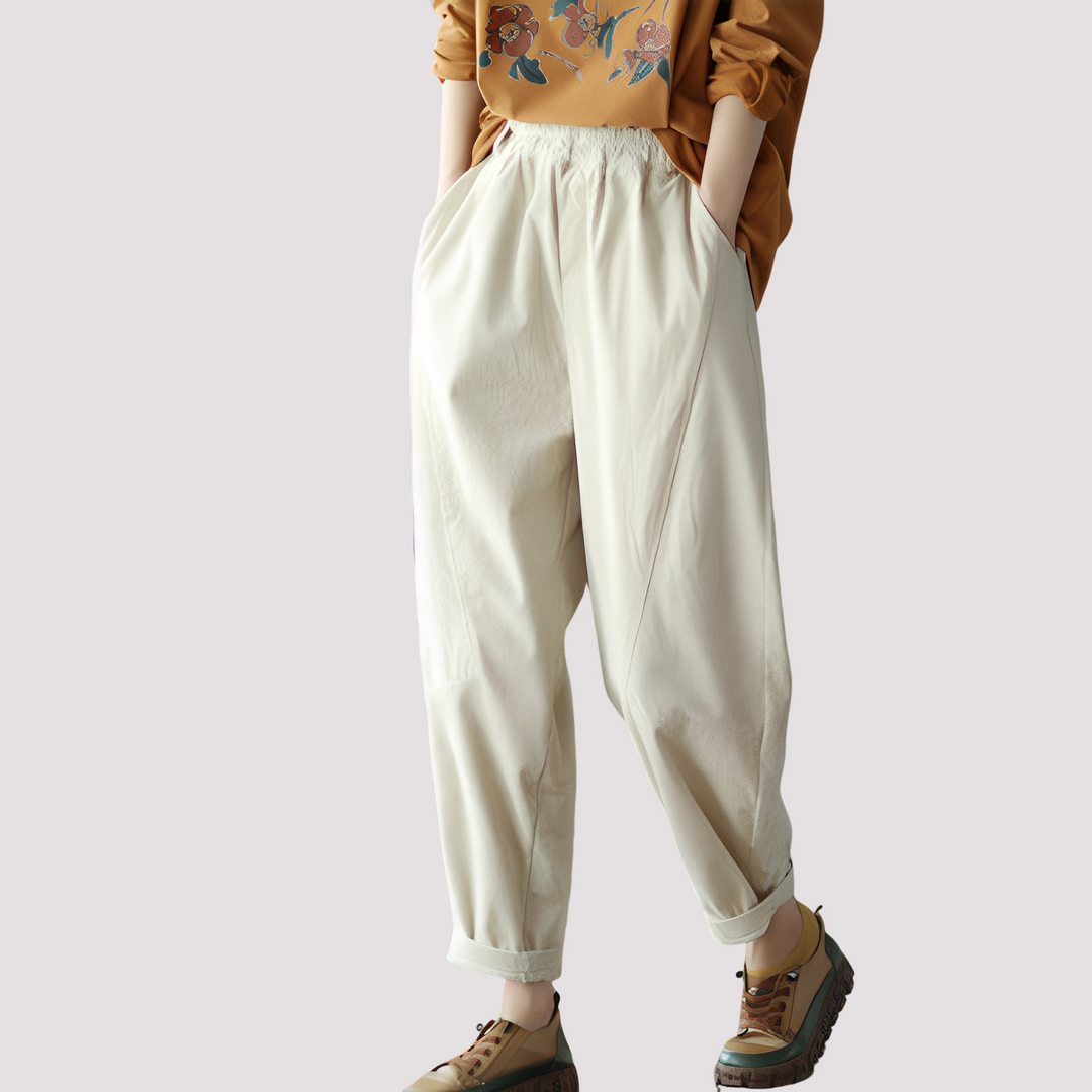 Calça harém feminina preta, tamanho único, com cós elástico para máximo conforto e versatilidade no uso.